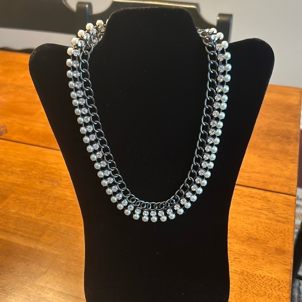 Women’s short dressy silver necklace